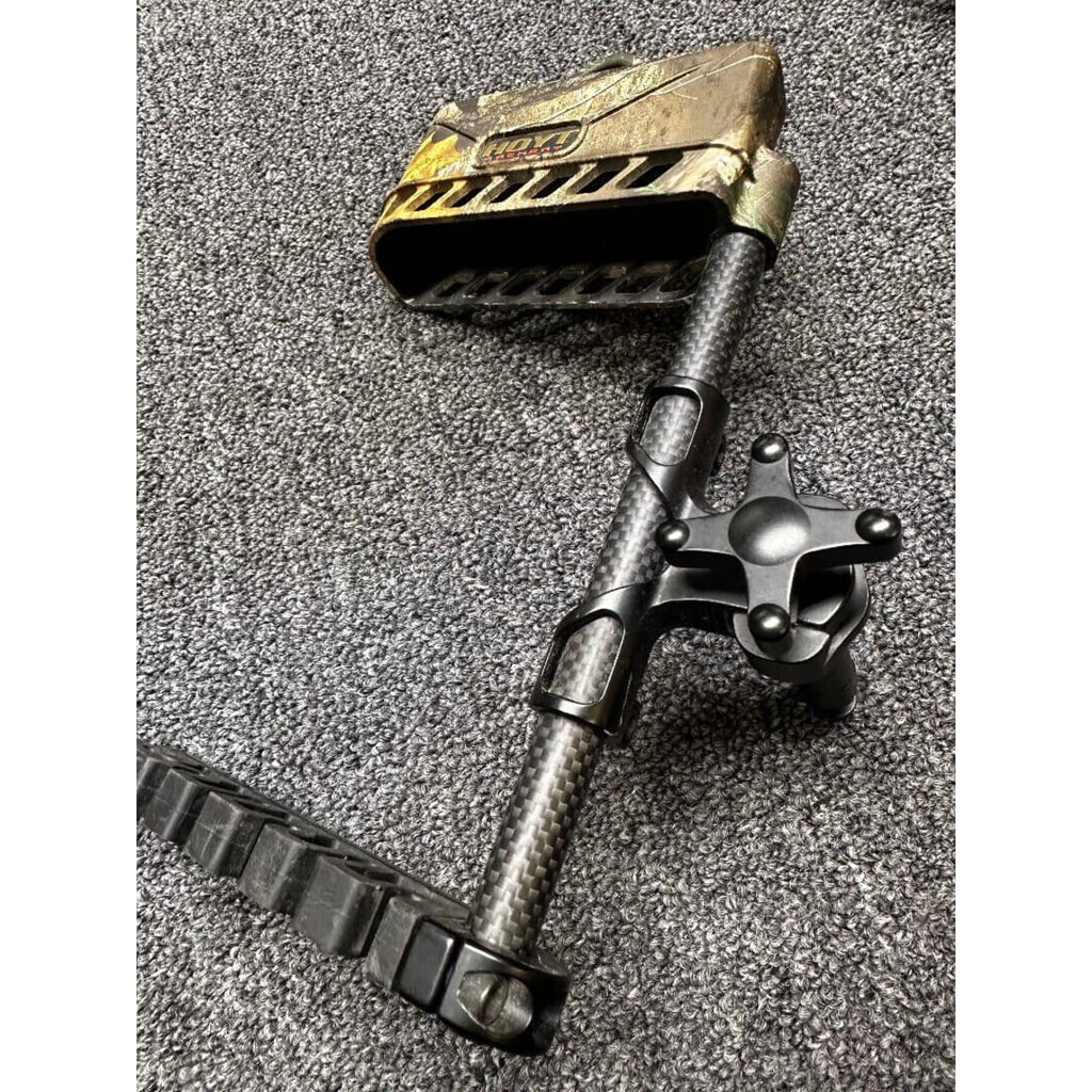 Hoyt Carbon Superlite Quick- Detach 6 Arrow Quiver by Hoyt