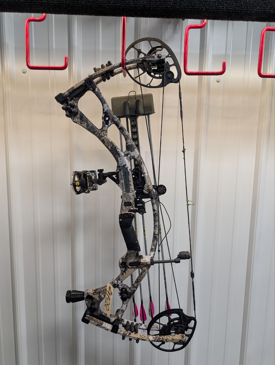 USED - Hoyt Redwrx RX7