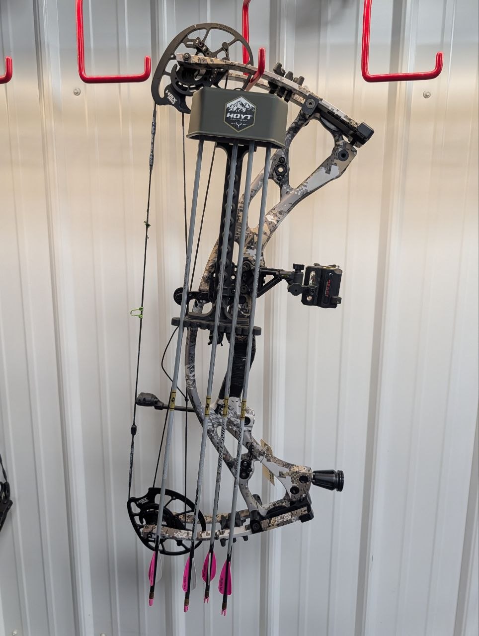 USED - Hoyt Redwrx RX7