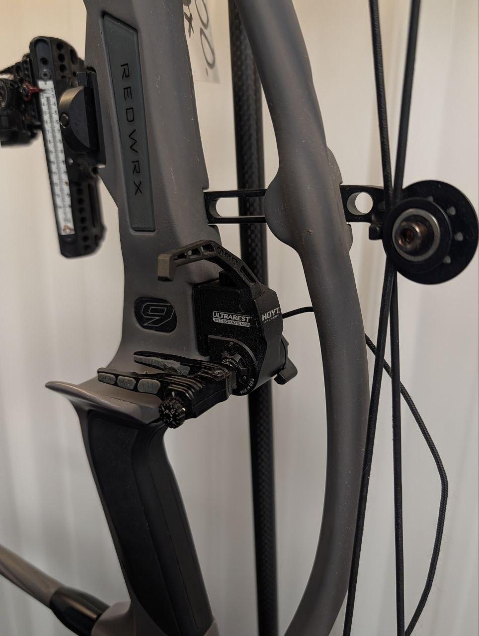 USED - Hoyt Redwrx 9