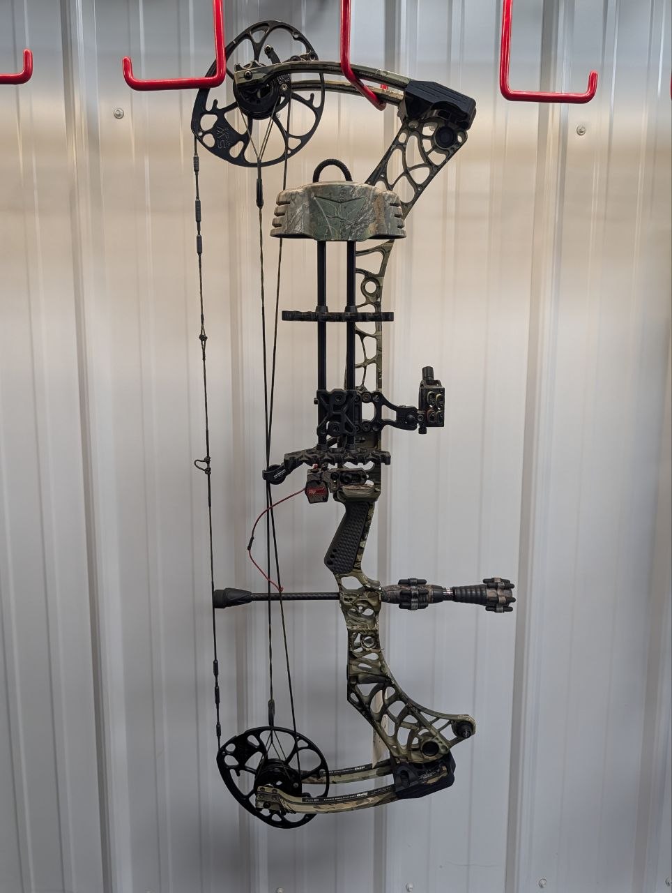 USED - Mathews Phase 4 33
