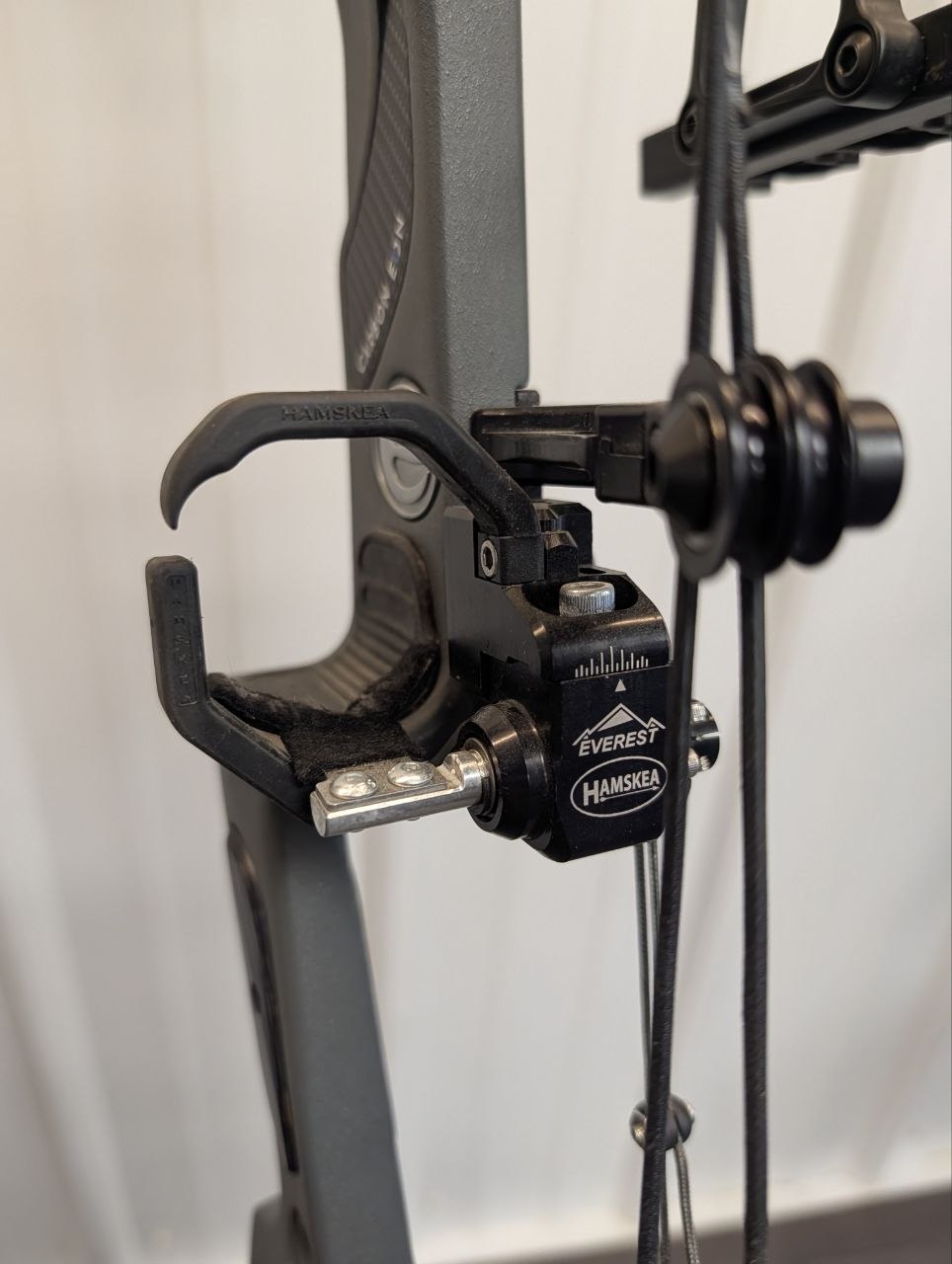 USED - Elite Eon Grey